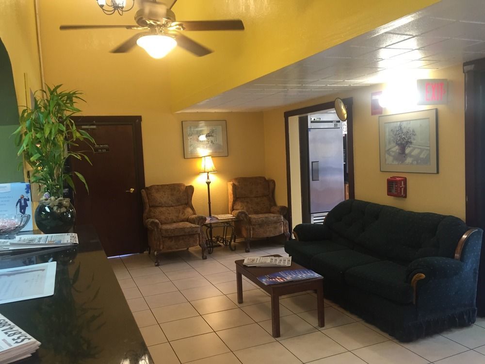 Motel Super 8 By Wyndham Champaign Exterior foto